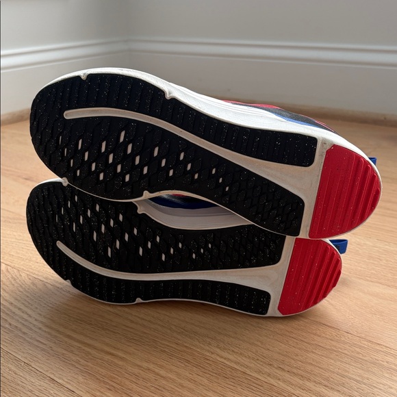 Nike Boys Cosmic Runner | 6 - Picture 4 of 6